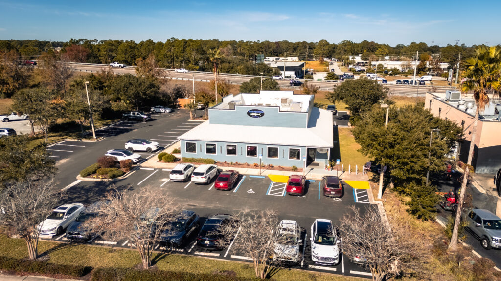 Aerial view of Kingfish Grill building